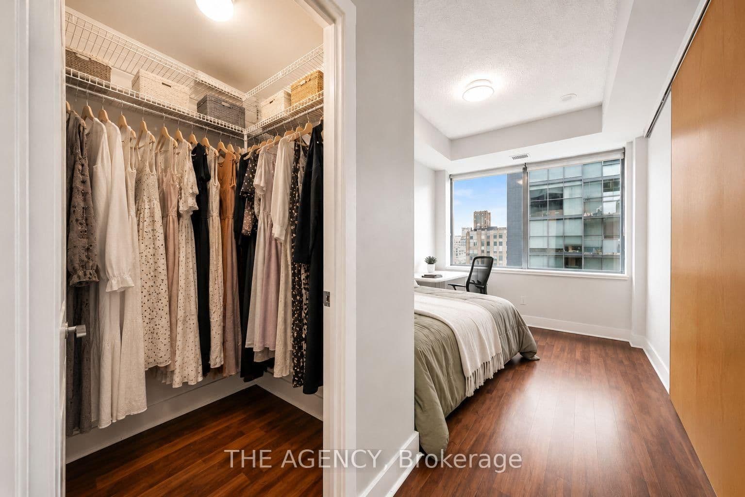 438 King Street W, Unit 1314 thumbnail 22
