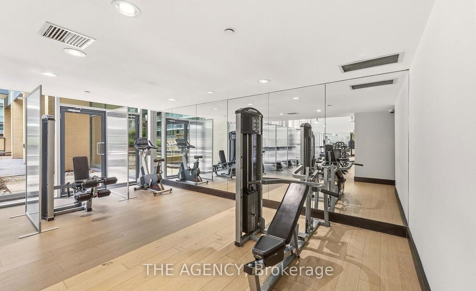 438 King Street W, Unit 1314 thumbnail 25