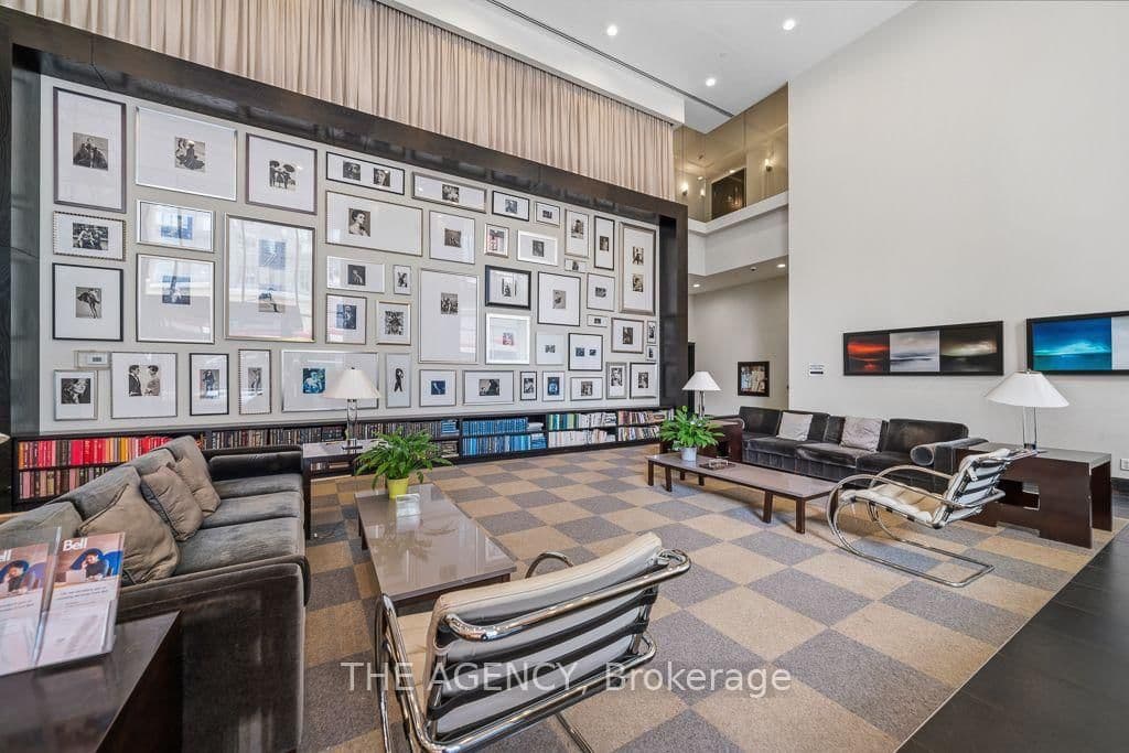 438 King Street W, Unit 1314 thumbnail 3
