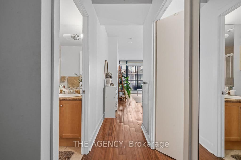 438 King Street W, Unit 1314 thumbnail 8