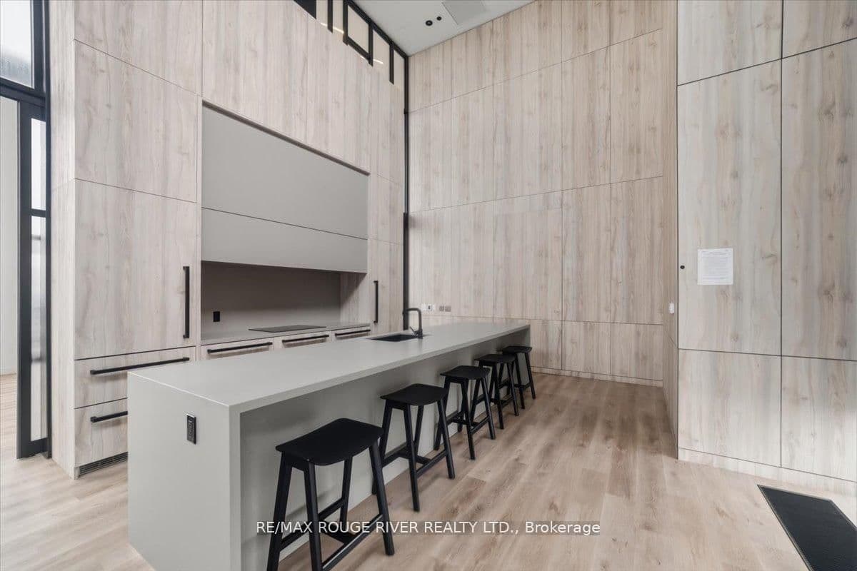 55 Charles Street E, Unit 3808 thumbnail 27