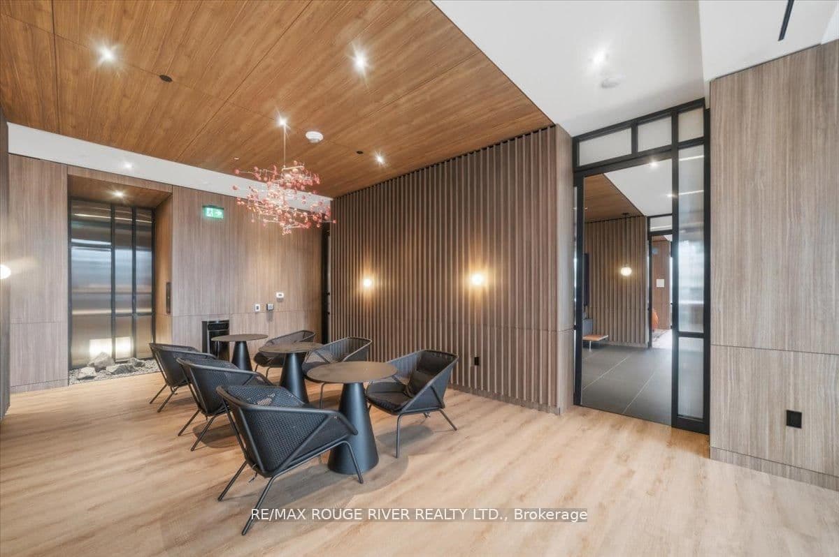 55 Charles Street E, Unit 3808 thumbnail 29