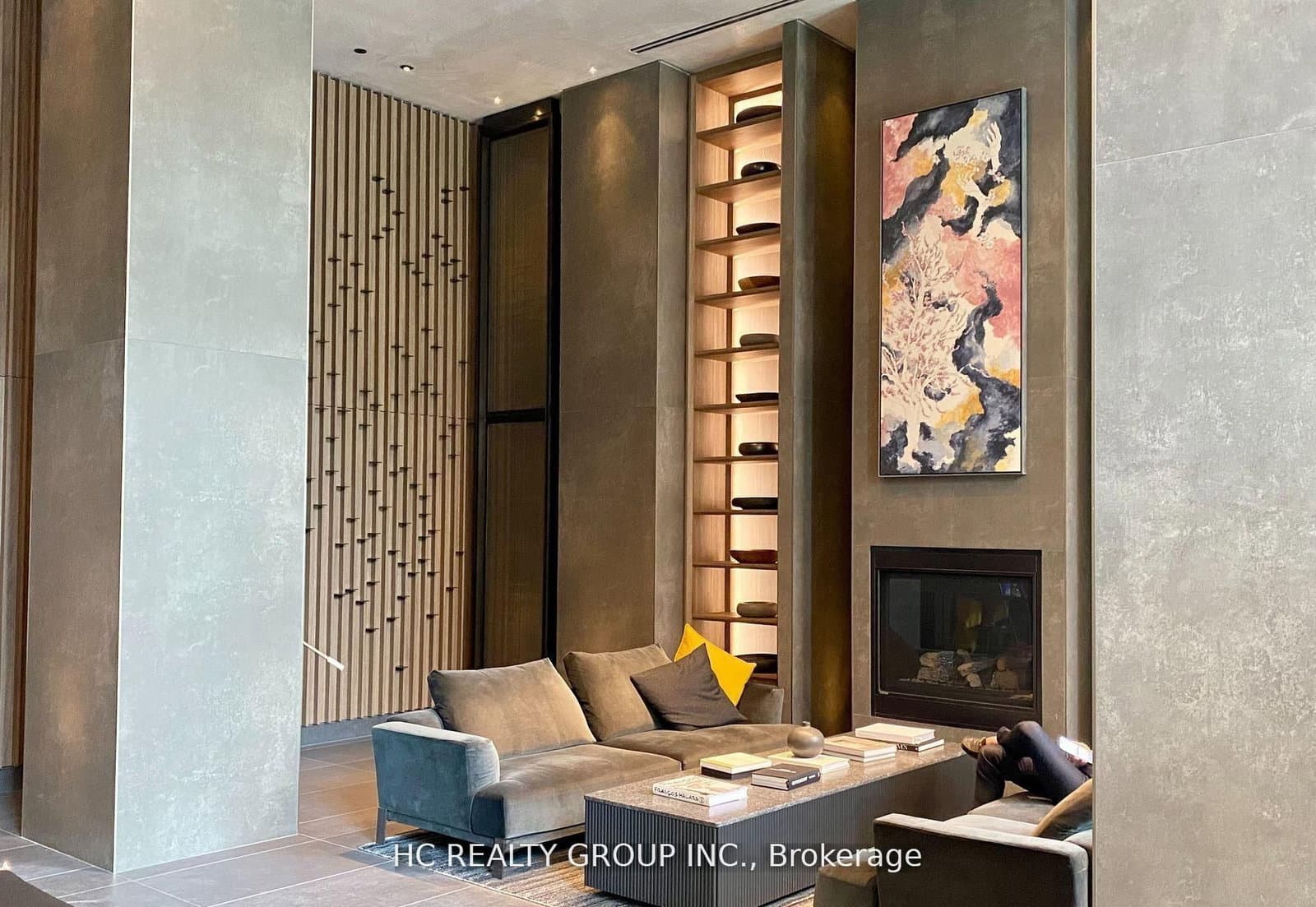 55 Charles Street E, Unit 1311 thumbnail 2
