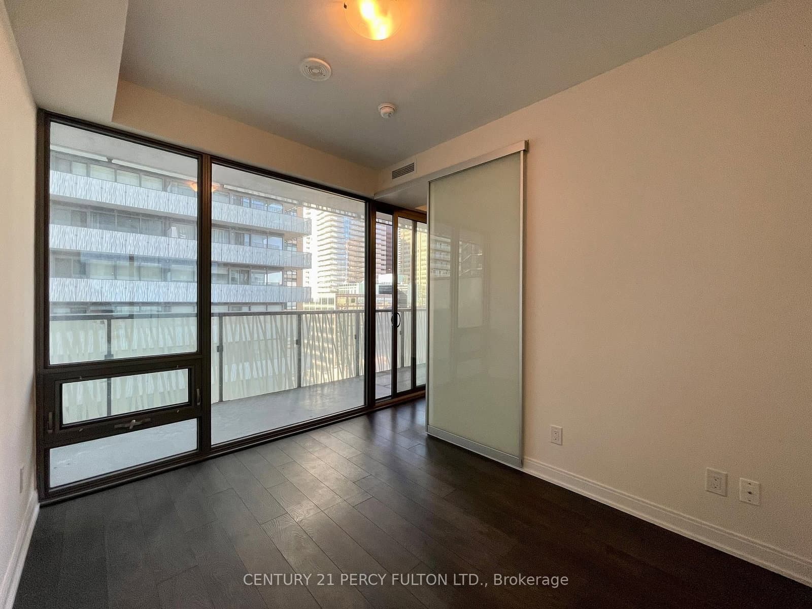 50 Charles Street E, Unit 2108 thumbnail 9