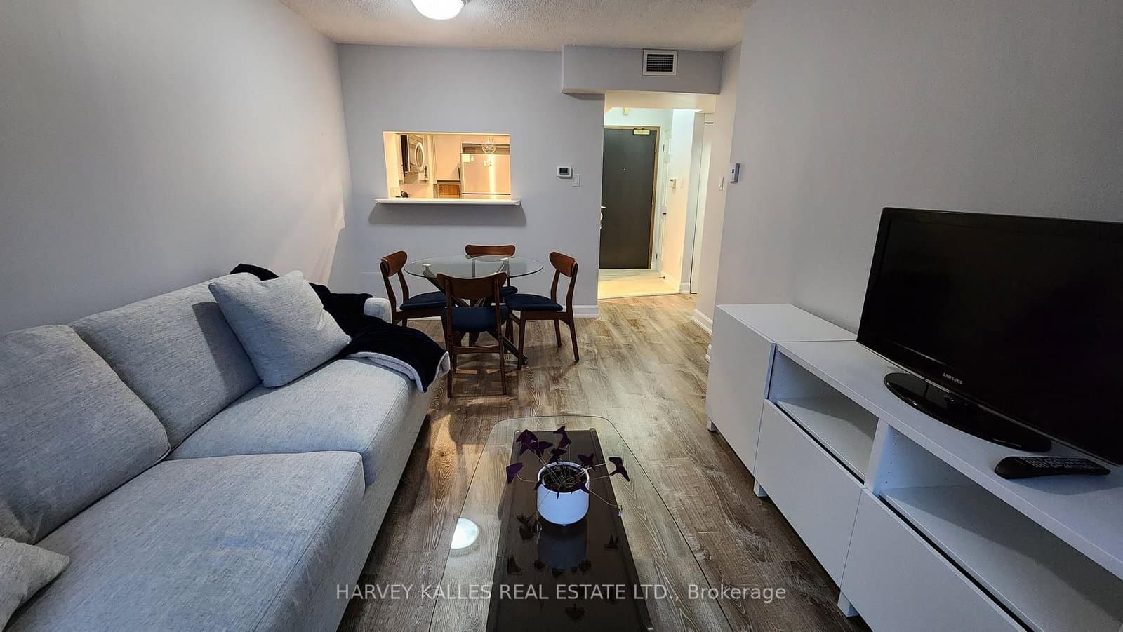 7 Broadway Avenue, Unit 211 - Image 1