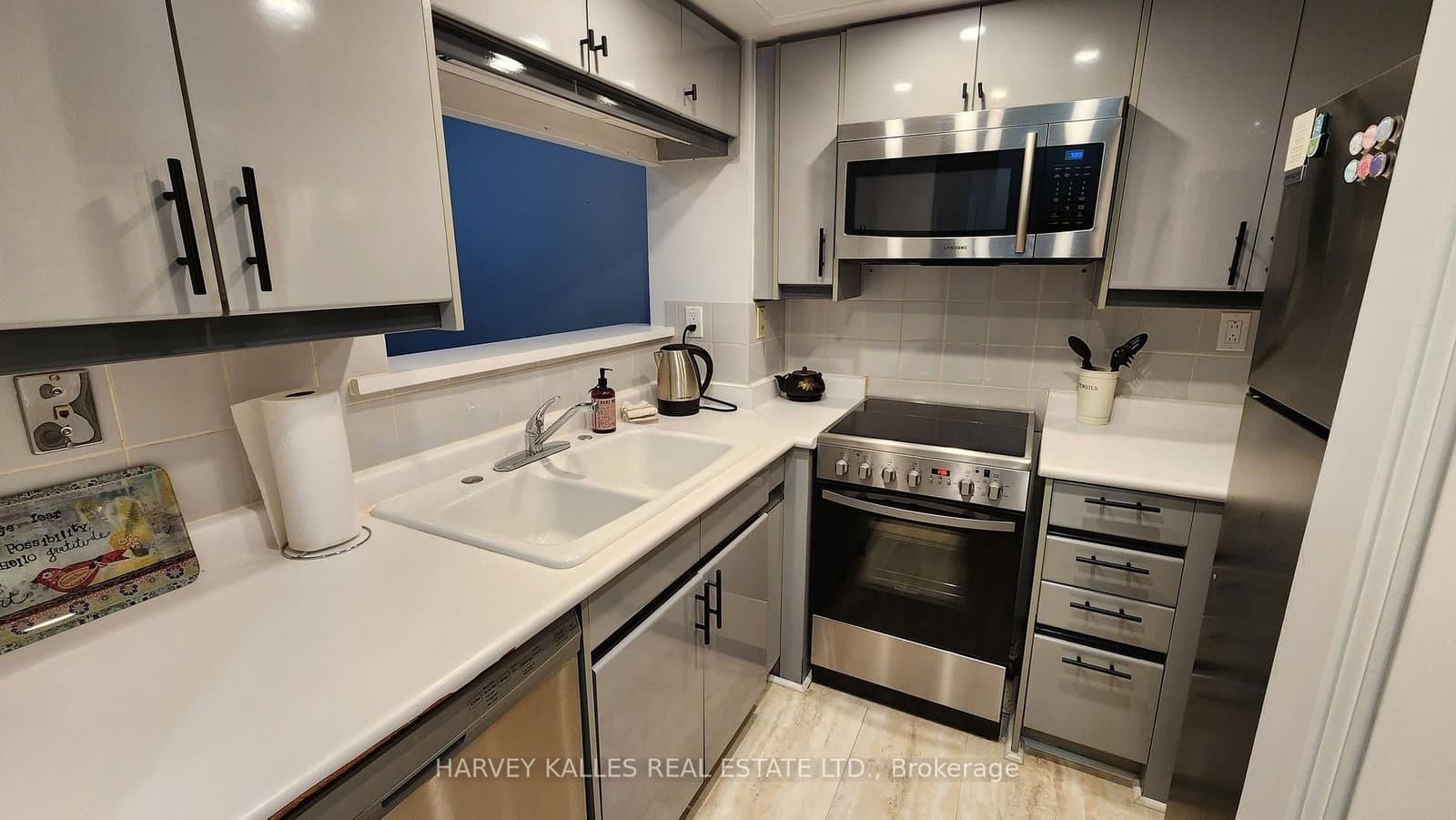 7 Broadway Avenue, Unit 211 thumbnail 8