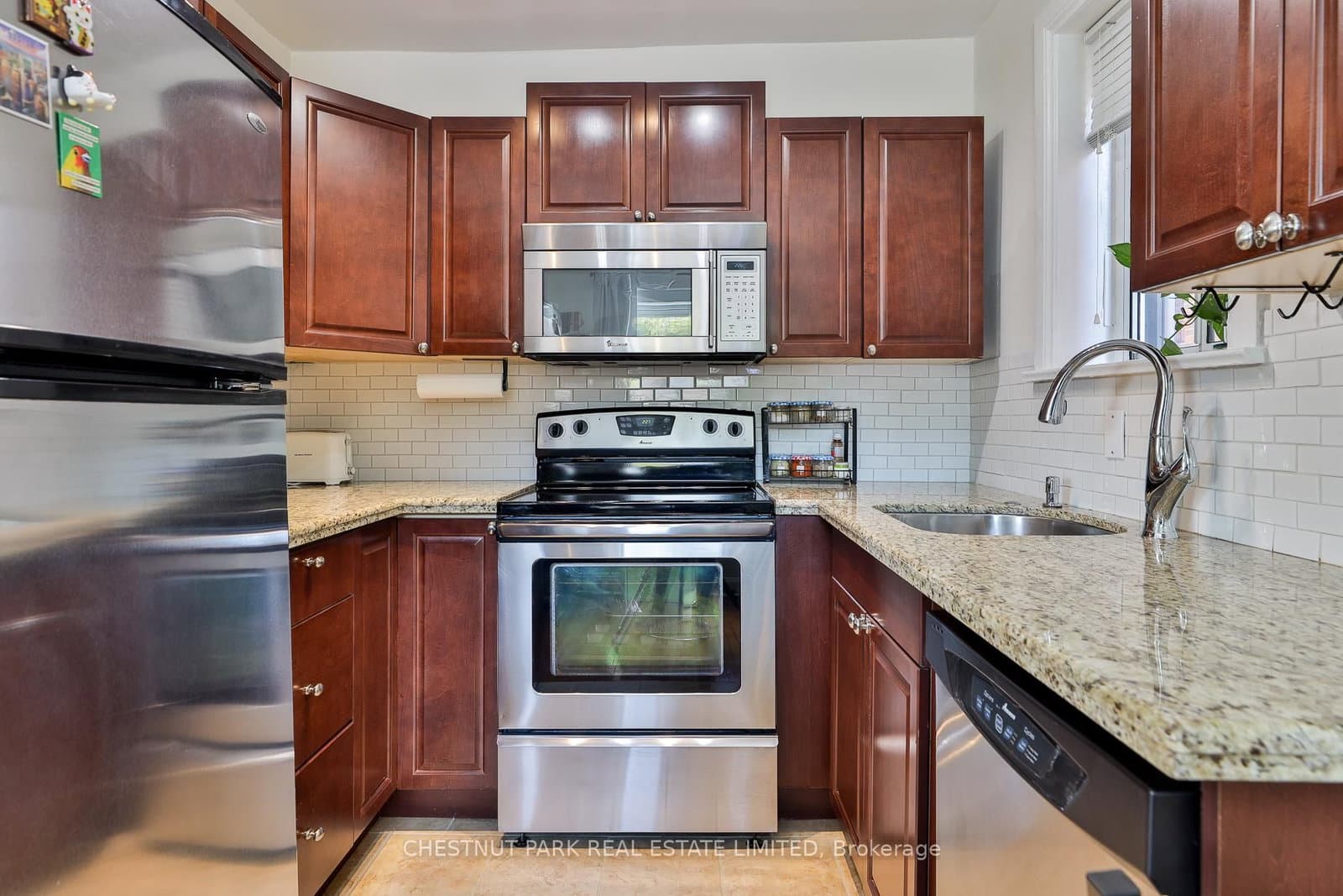 1648 Bathurst Street, Unit 5 thumbnail 16