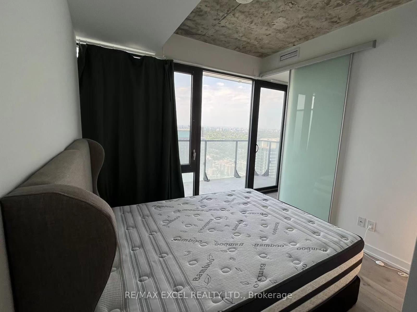 161 Roehampton Avenue, Unit 3702 thumbnail 17