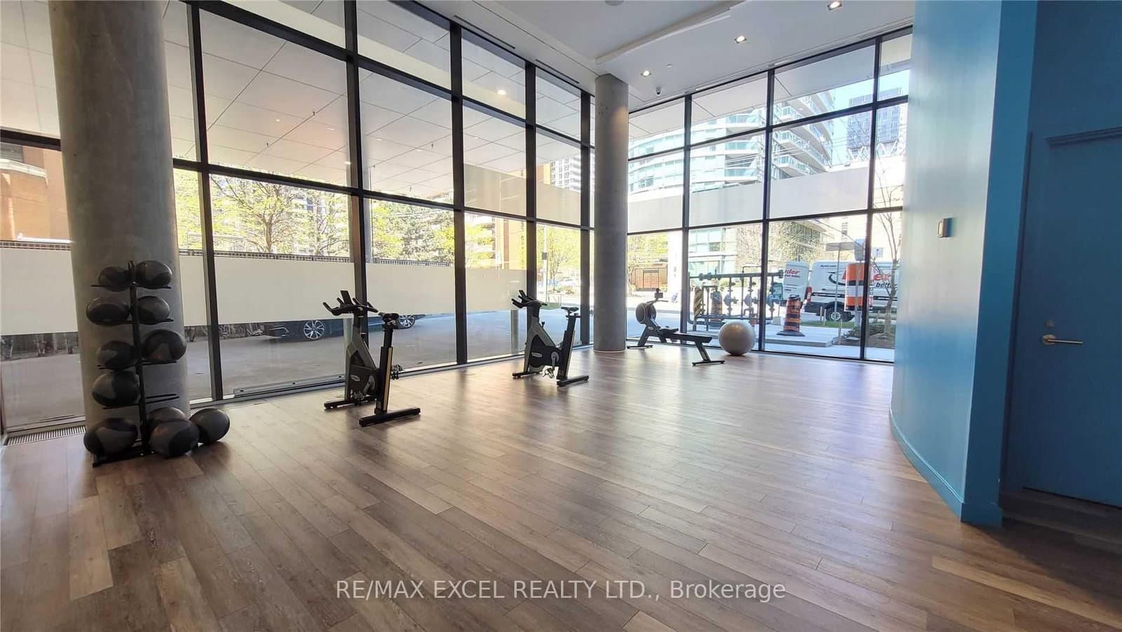 161 Roehampton Avenue, Unit 3702 thumbnail 31