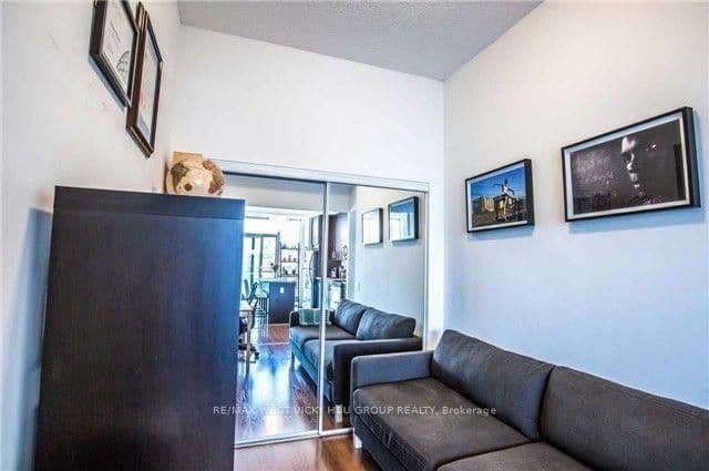 112 George Street, Unit S529 thumbnail 11
