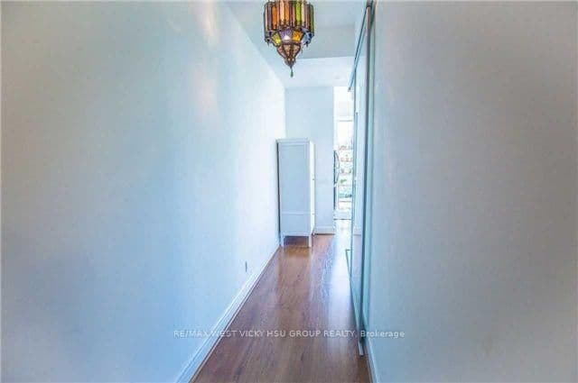 112 George Street, Unit S529 thumbnail 16