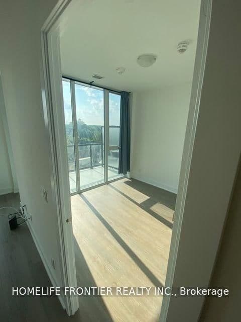 1 Belsize Drive, Unit 516 thumbnail 6