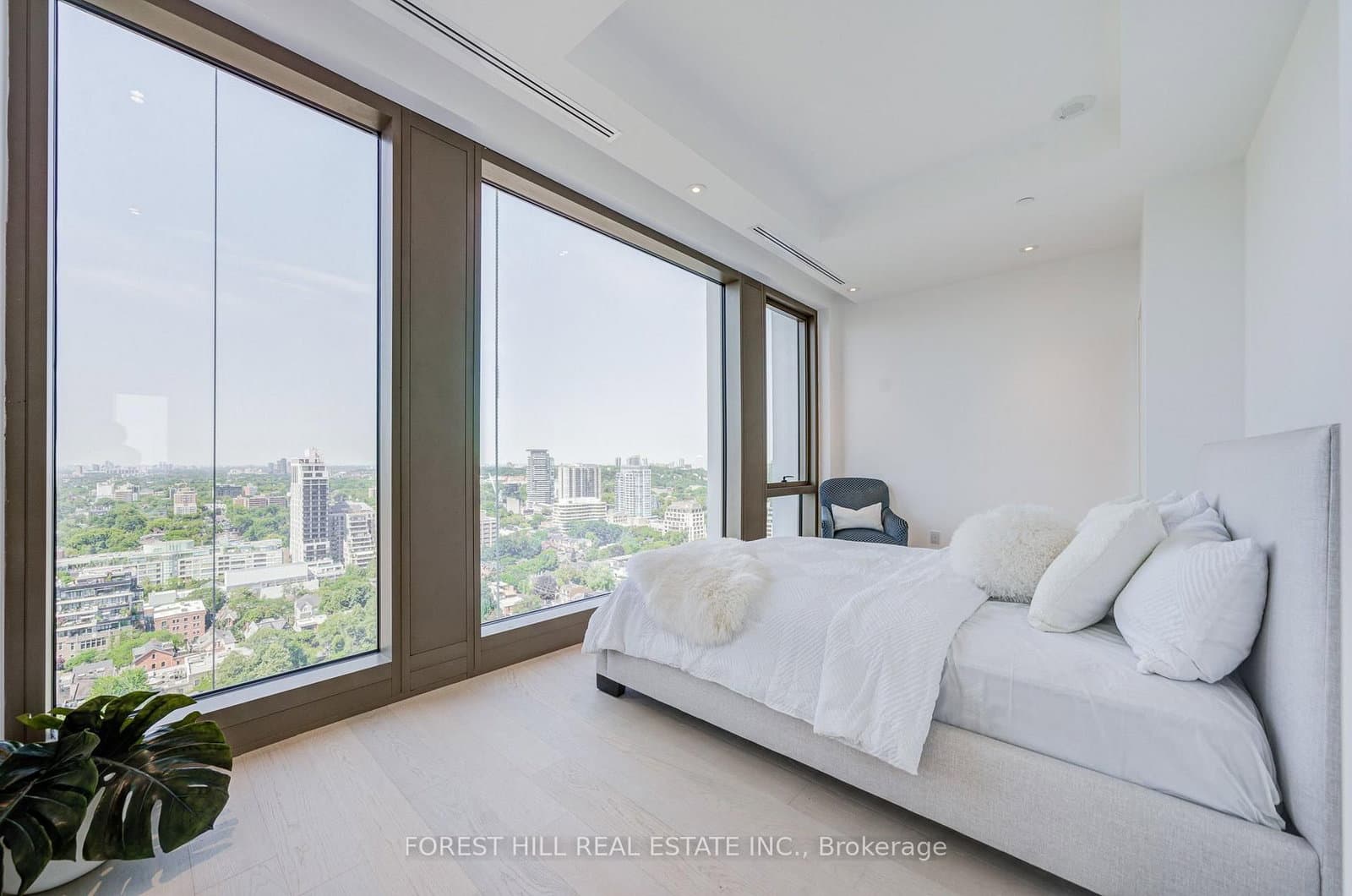 1315 BAY Street, Unit 2202 thumbnail 8