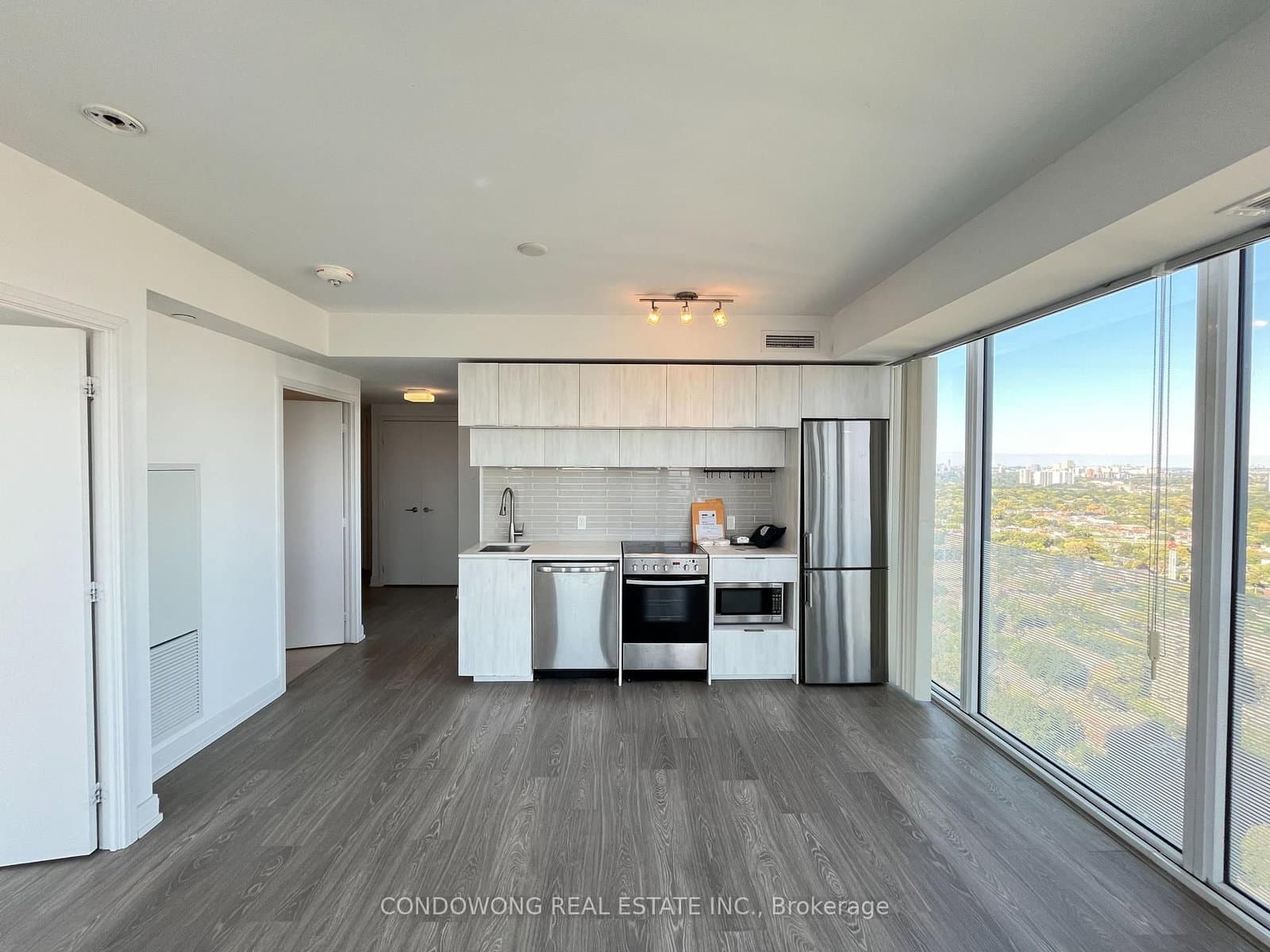 181 Dundas Street E, Unit 3905 - Image 1