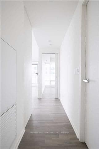 1 Bloor Street E, Unit 3710 thumbnail 7