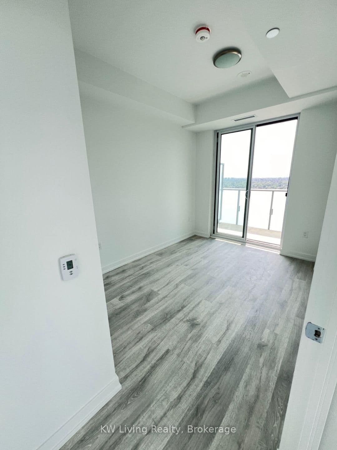 8 Olympic Garden Drive, Unit 2408 thumbnail 3