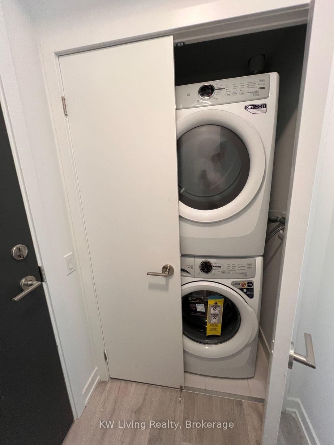 8 Olympic Garden Drive, Unit 2408 thumbnail 4