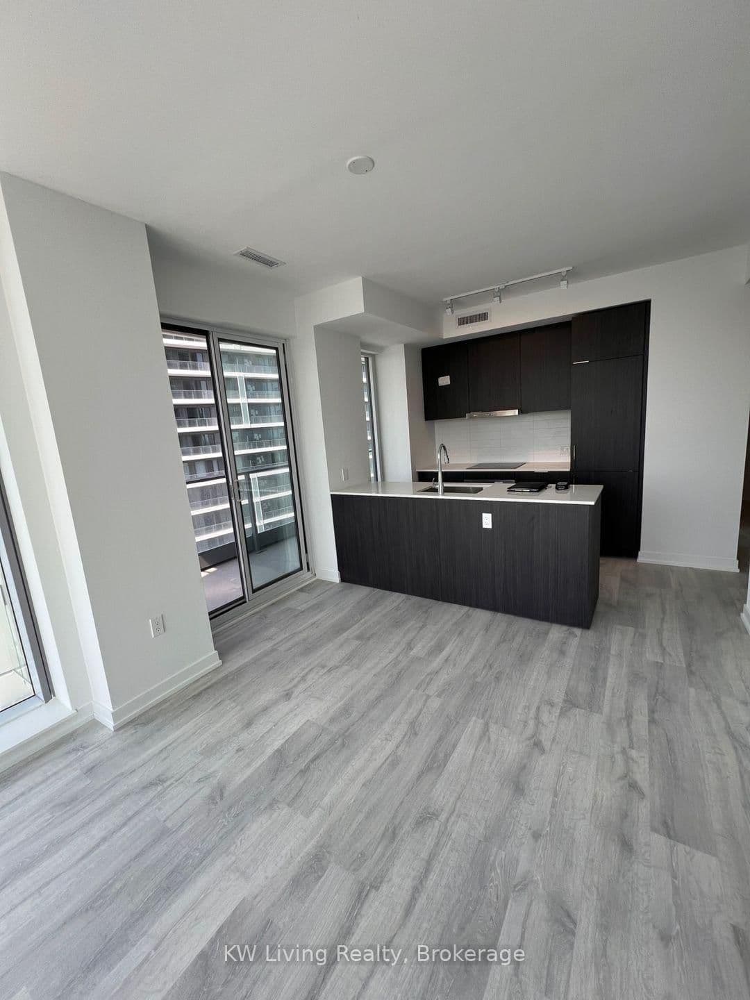 8 Olympic Garden Drive, Unit 2408 thumbnail 9