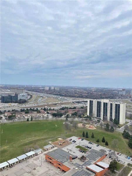 32 Forest Manor Street, Unit 2909 thumbnail 2