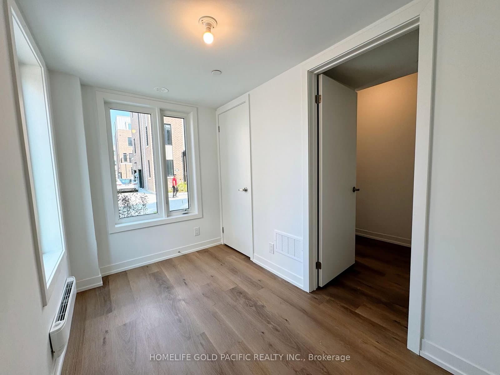 5 Spruce Pines Crescent thumbnail 3