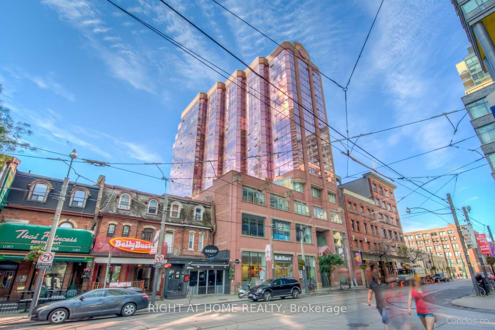 393 King Street W, Unit PH1206 - Image 1