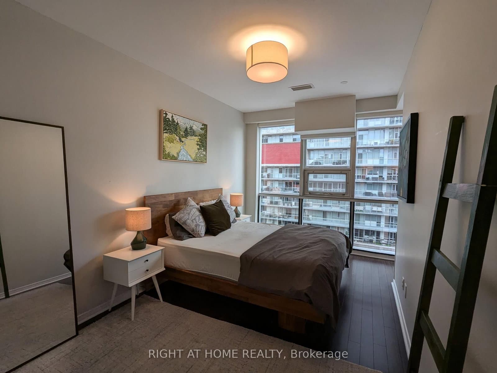 393 King Street W, Unit PH1206 thumbnail 10