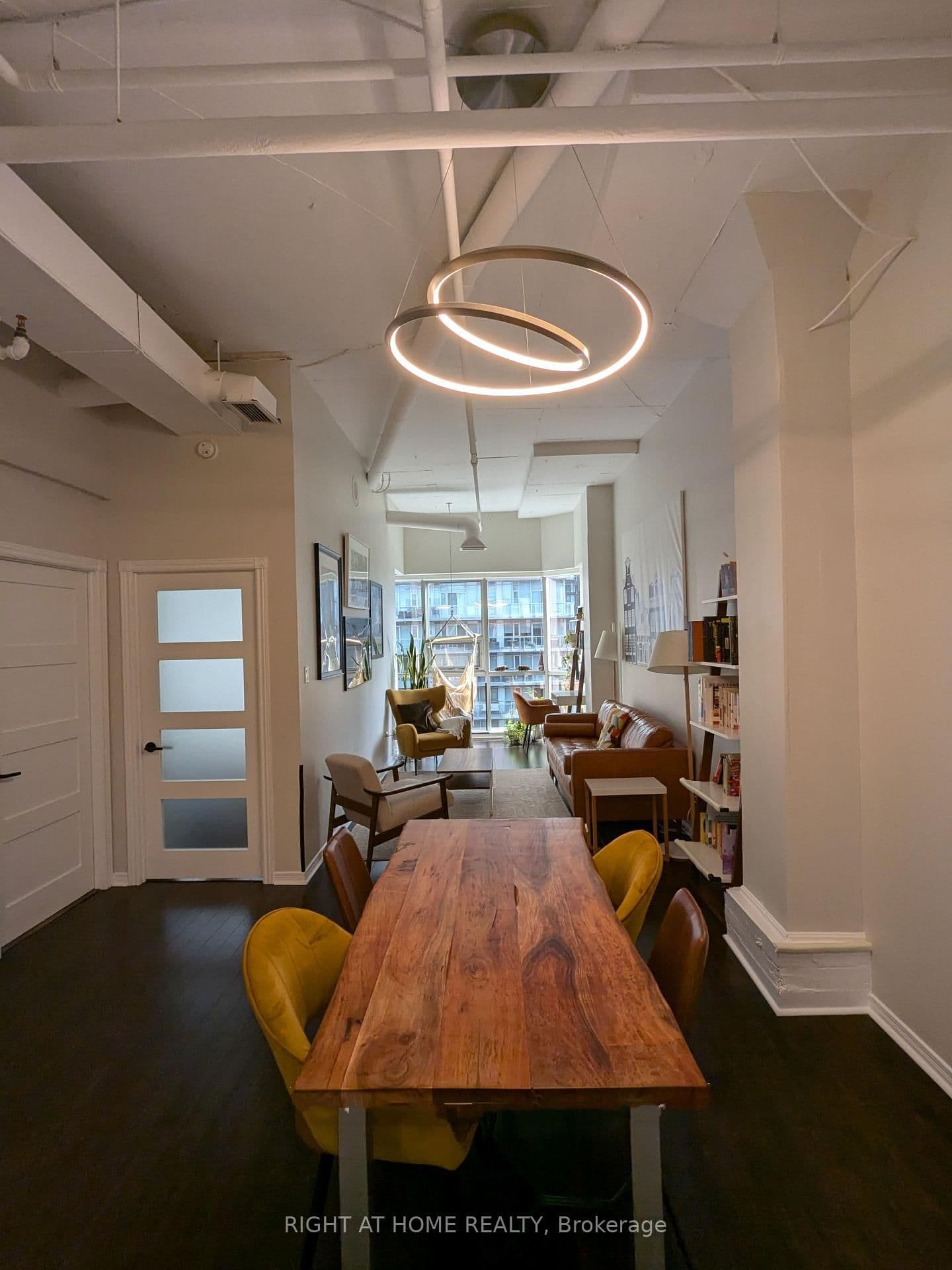 393 King Street W, Unit PH1206 thumbnail 5