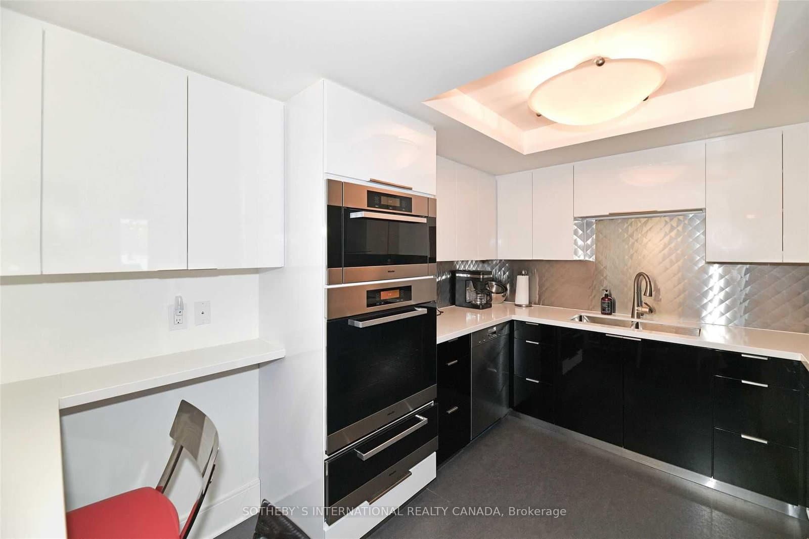 18 Lower Village Gate, Unit 111 thumbnail 12