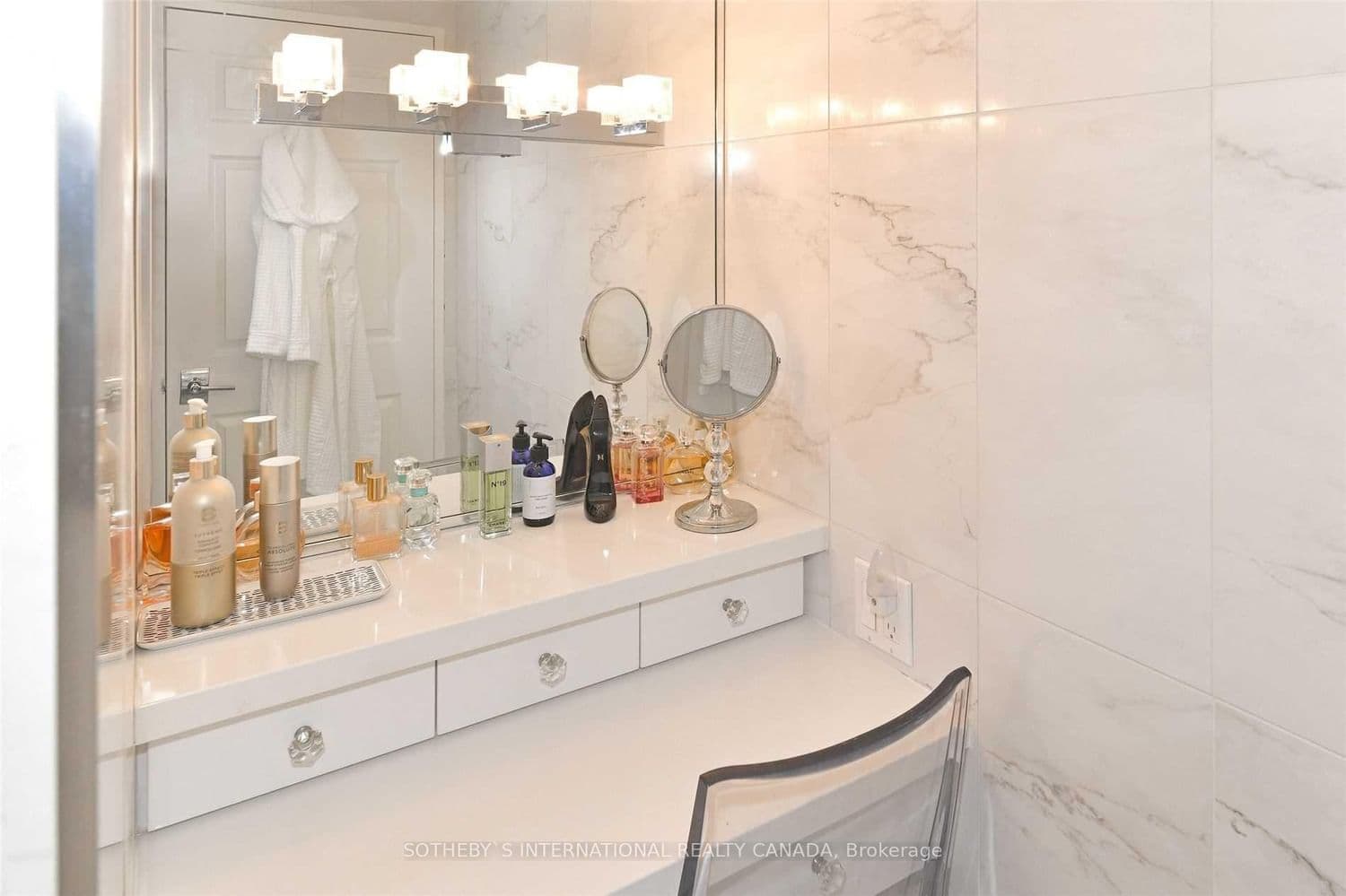 18 Lower Village Gate, Unit 111 thumbnail 20