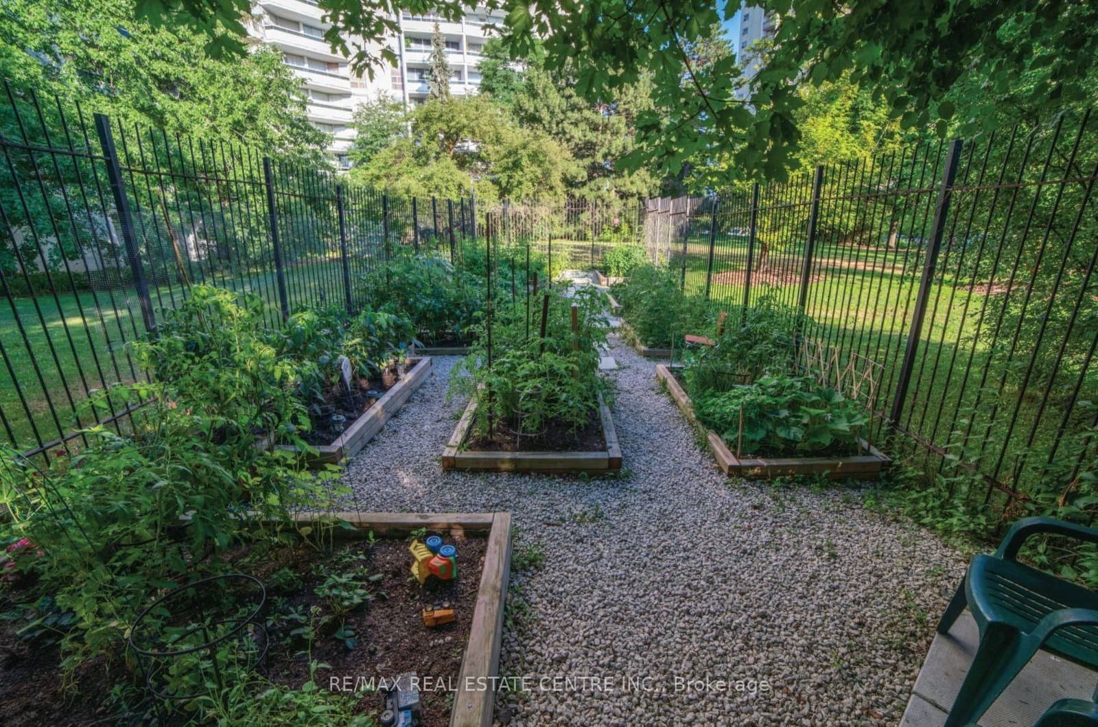 100 Graydon Hall Drive, Unit 1610 thumbnail 22