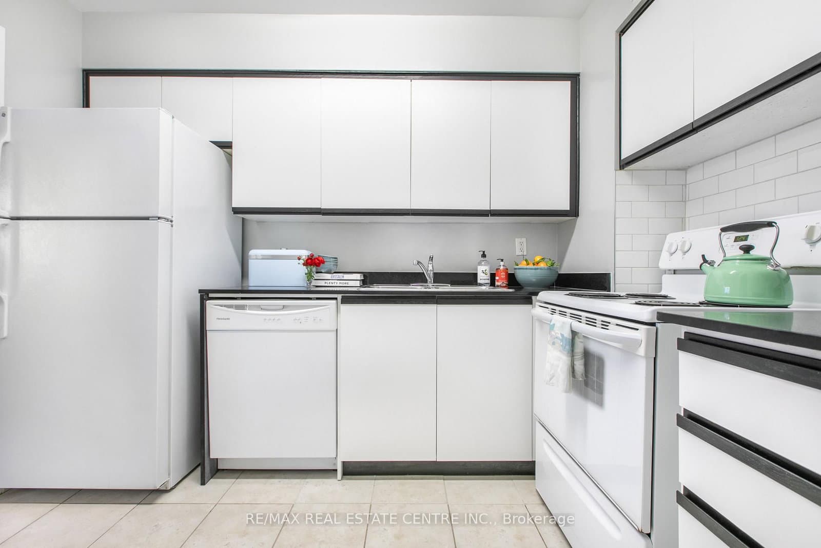 150 Graydon Hall Drive, Unit 703 thumbnail 13