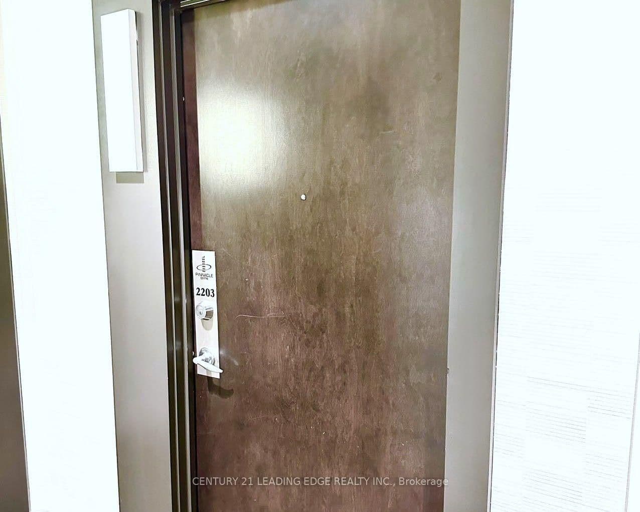 12 Yonge Street, Unit 2203 thumbnail 6