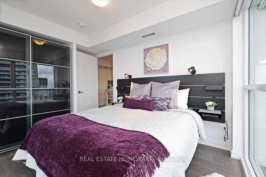 125 Redpath Avenue, Unit 2601 thumbnail 19