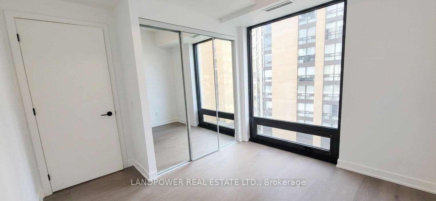 89 Montclair Avenue, Unit 922 thumbnail 13