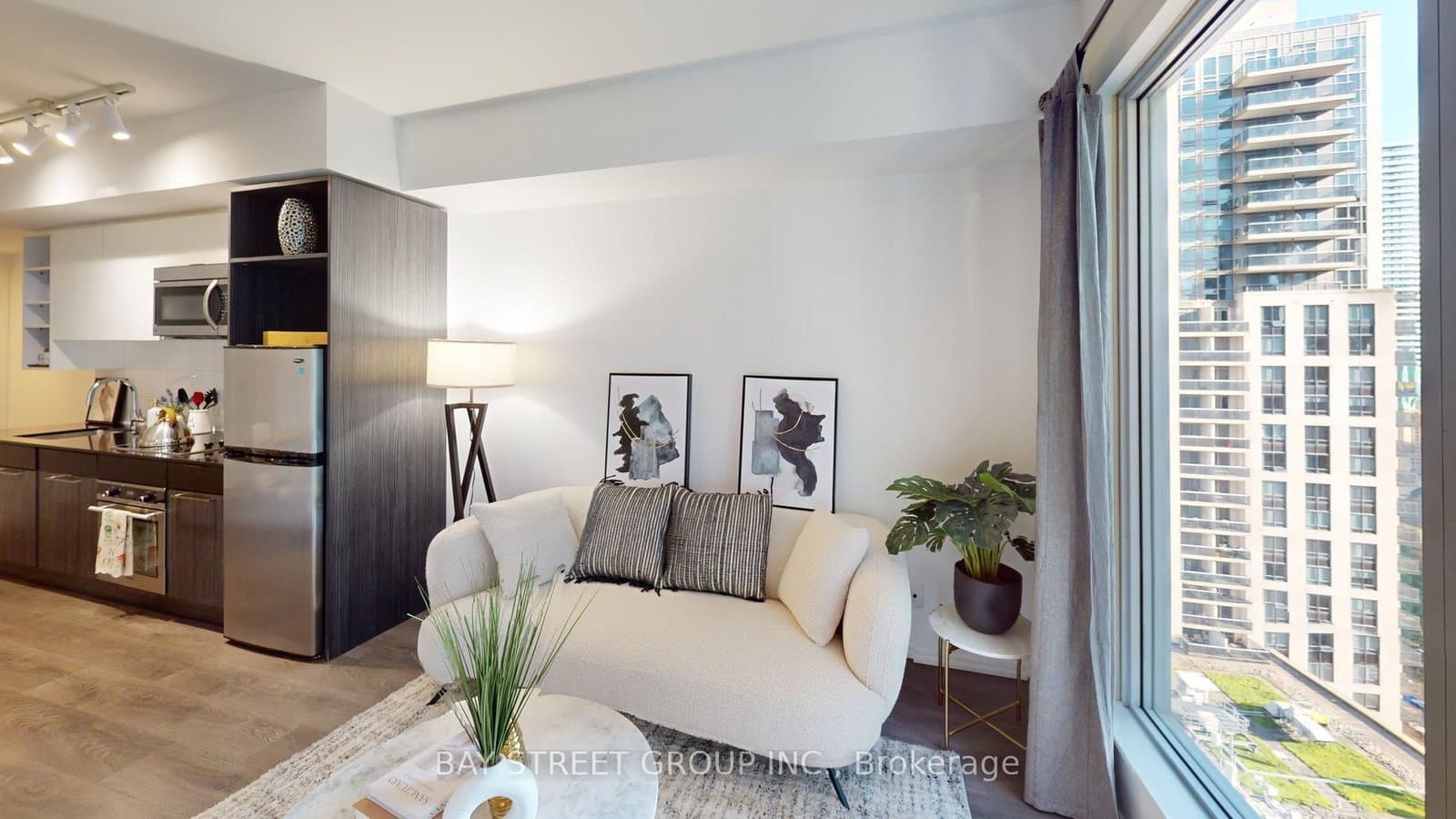 68 Shuter Street, Unit 1906 thumbnail 3