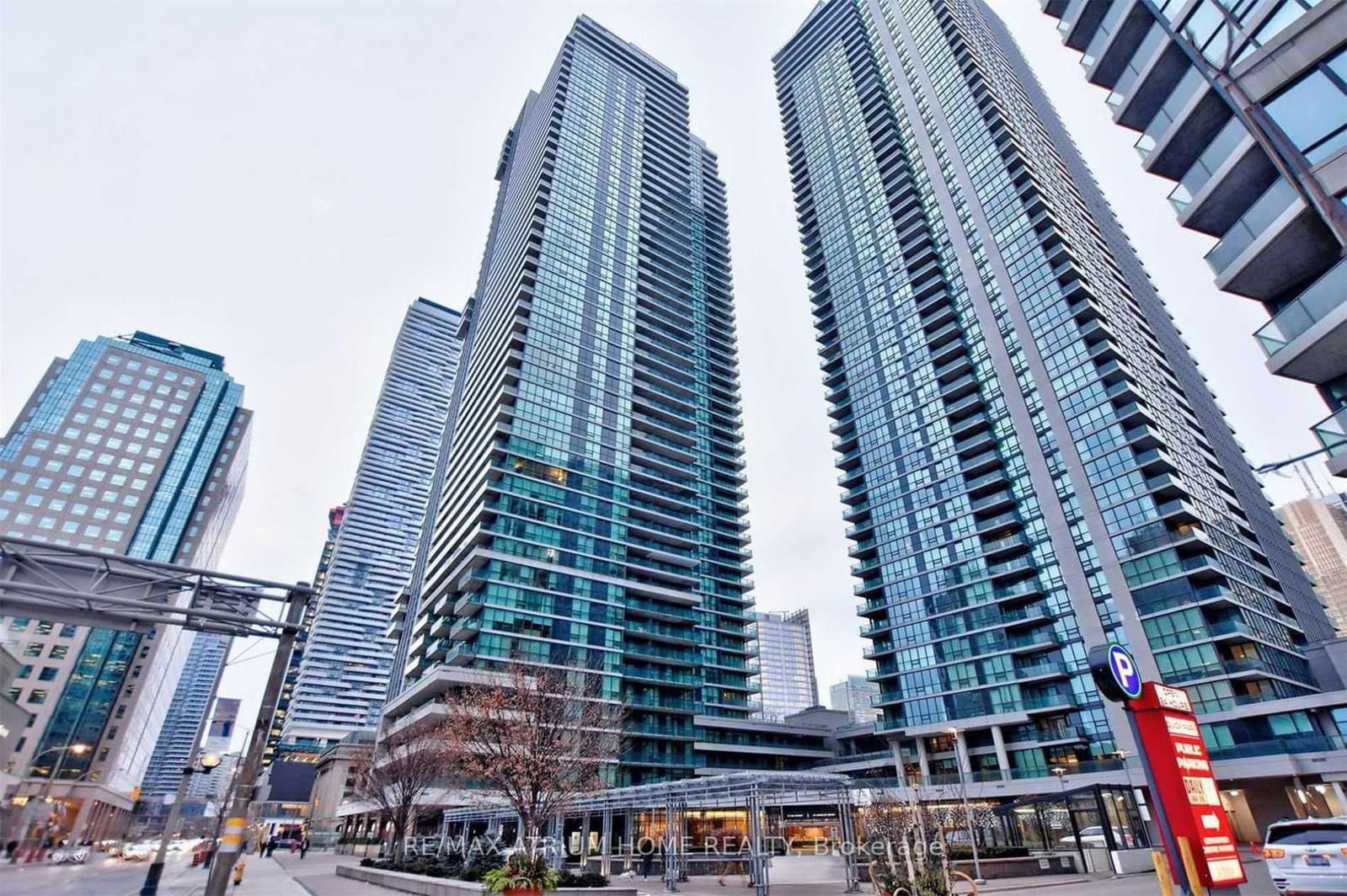 33 Bay Street, Unit 4905 thumbnail 2