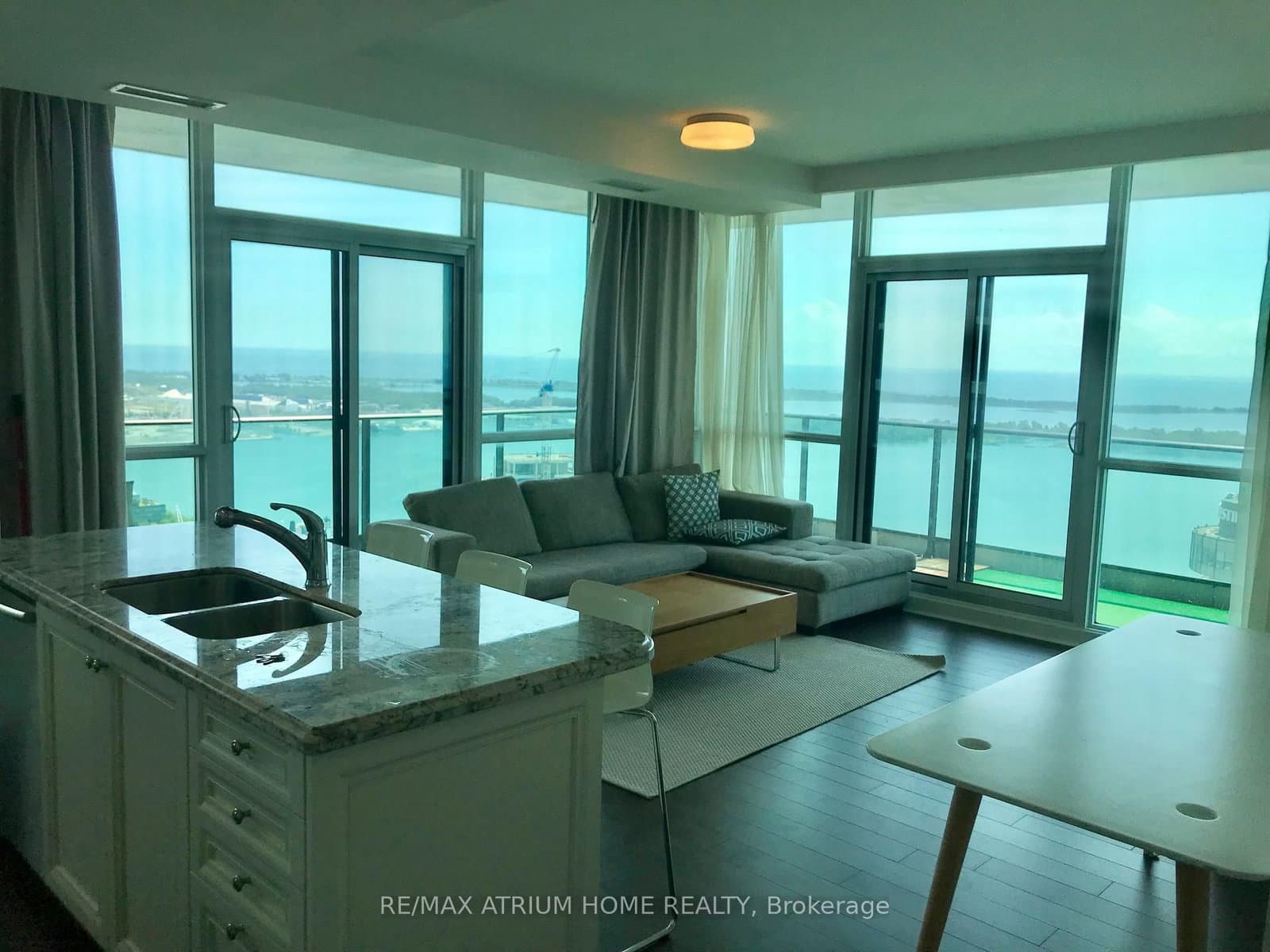33 Bay Street, Unit 4905 thumbnail 3