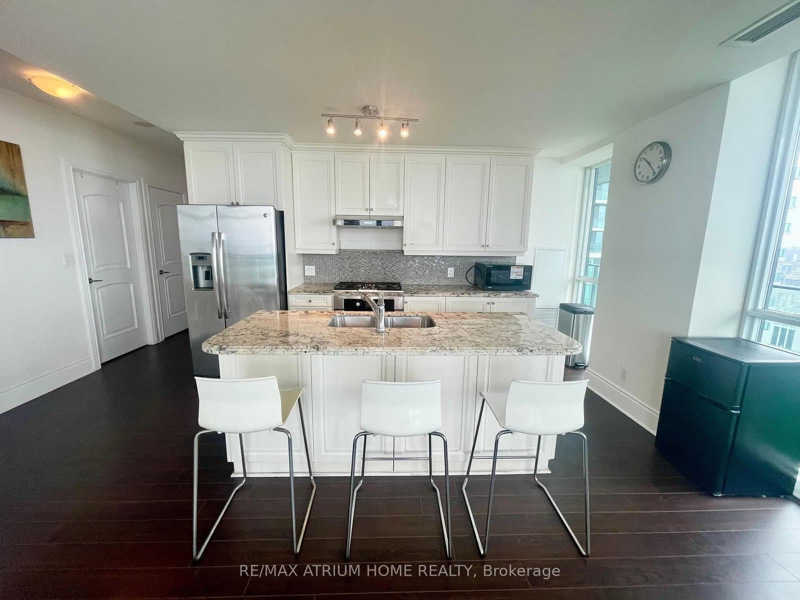 33 Bay Street, Unit 4905 thumbnail 8