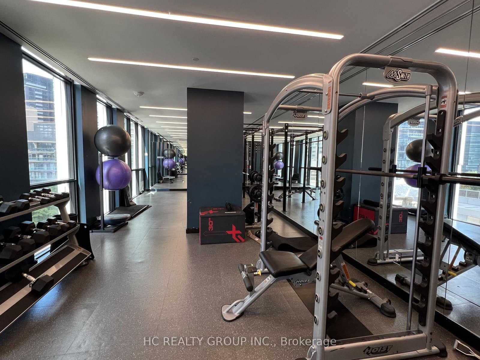 1 Yorkville Avenue, Unit 4512 thumbnail 12