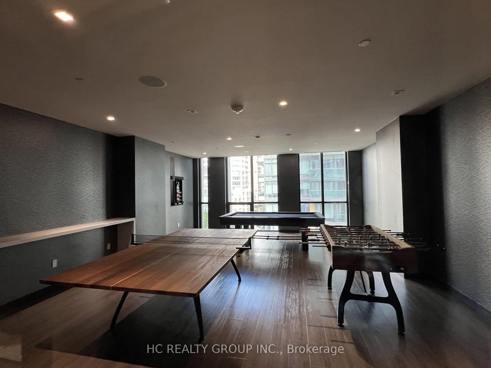 1 Yorkville Avenue, Unit 4512 thumbnail 15