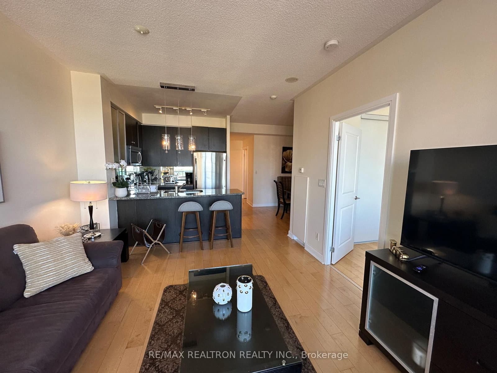 18 Yorkville Avenue, Unit 1601 thumbnail 15
