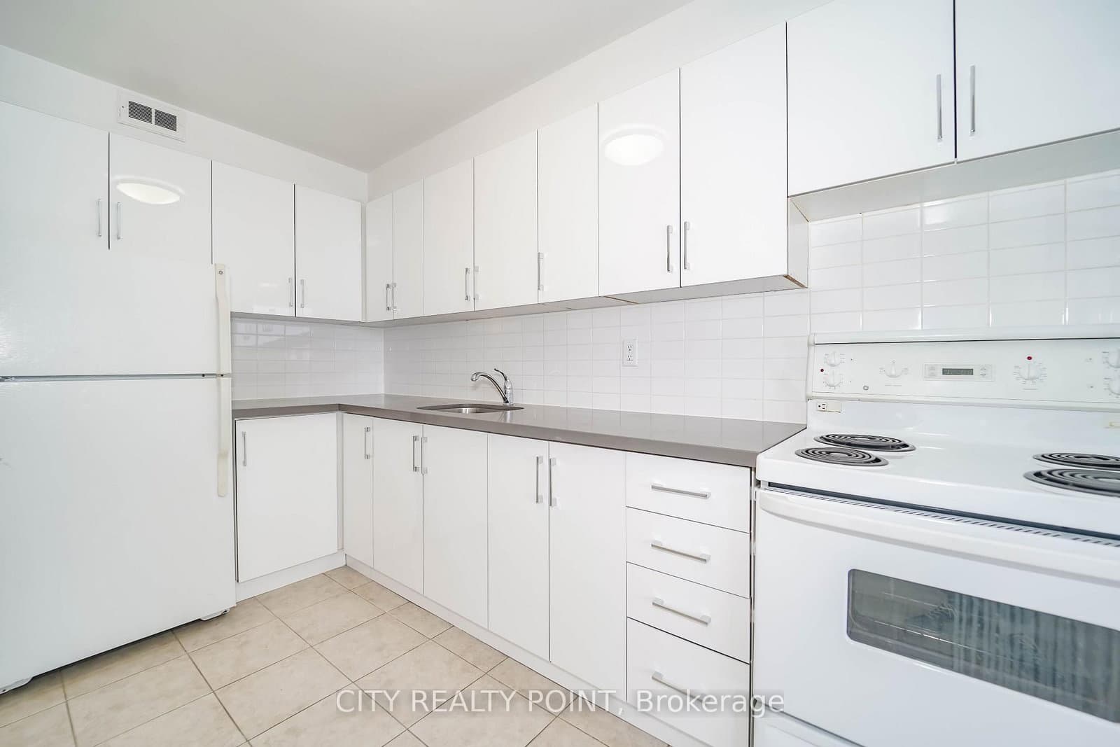 6200 Bathurst Street, Unit 1412 thumbnail 11