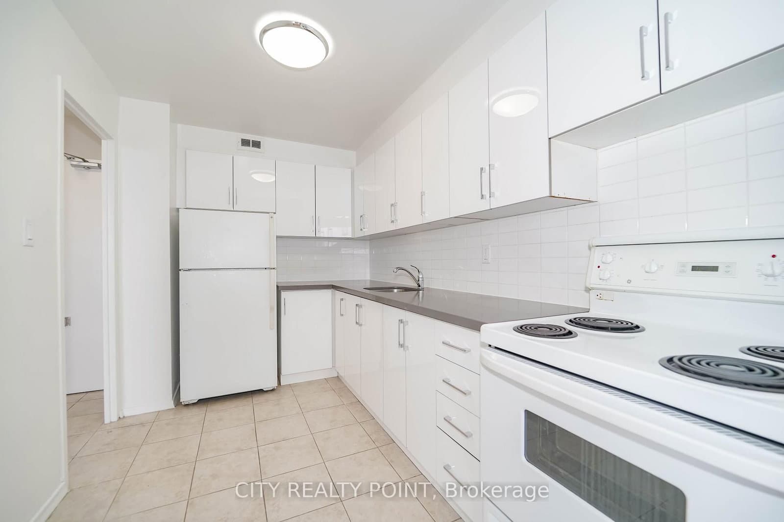 6200 Bathurst Street, Unit 1412 thumbnail 9