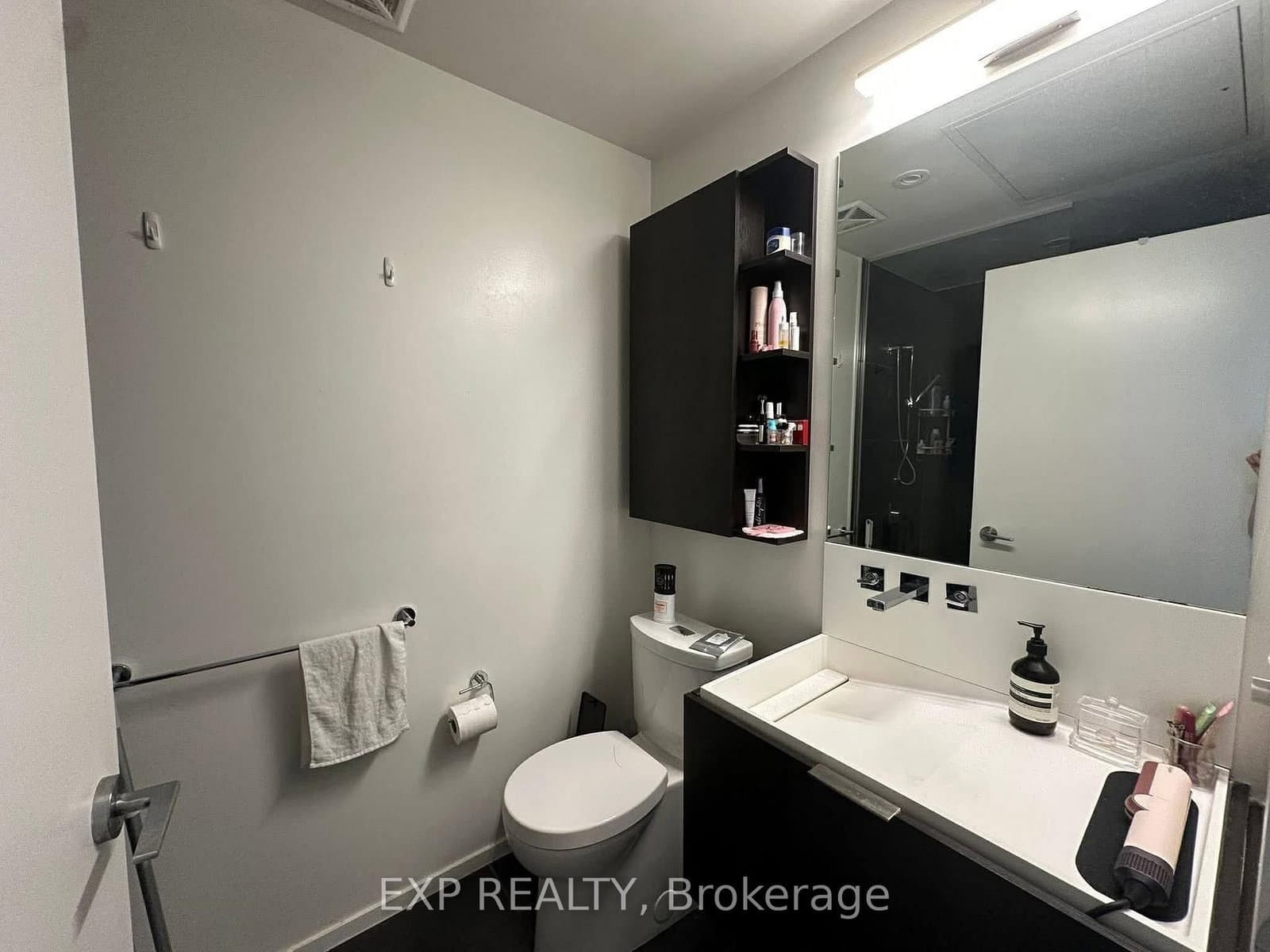 101 Charles Street E, Unit 4804 thumbnail 18