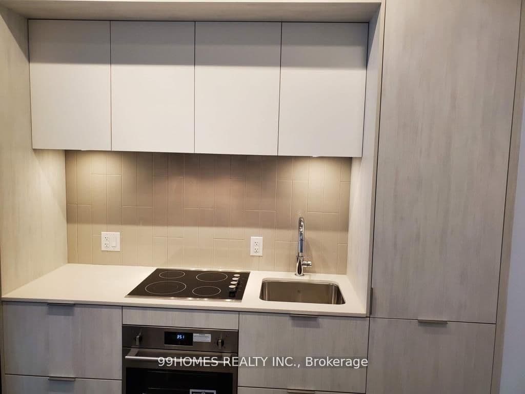35 Tubman Avenue, Unit 1113 thumbnail 4