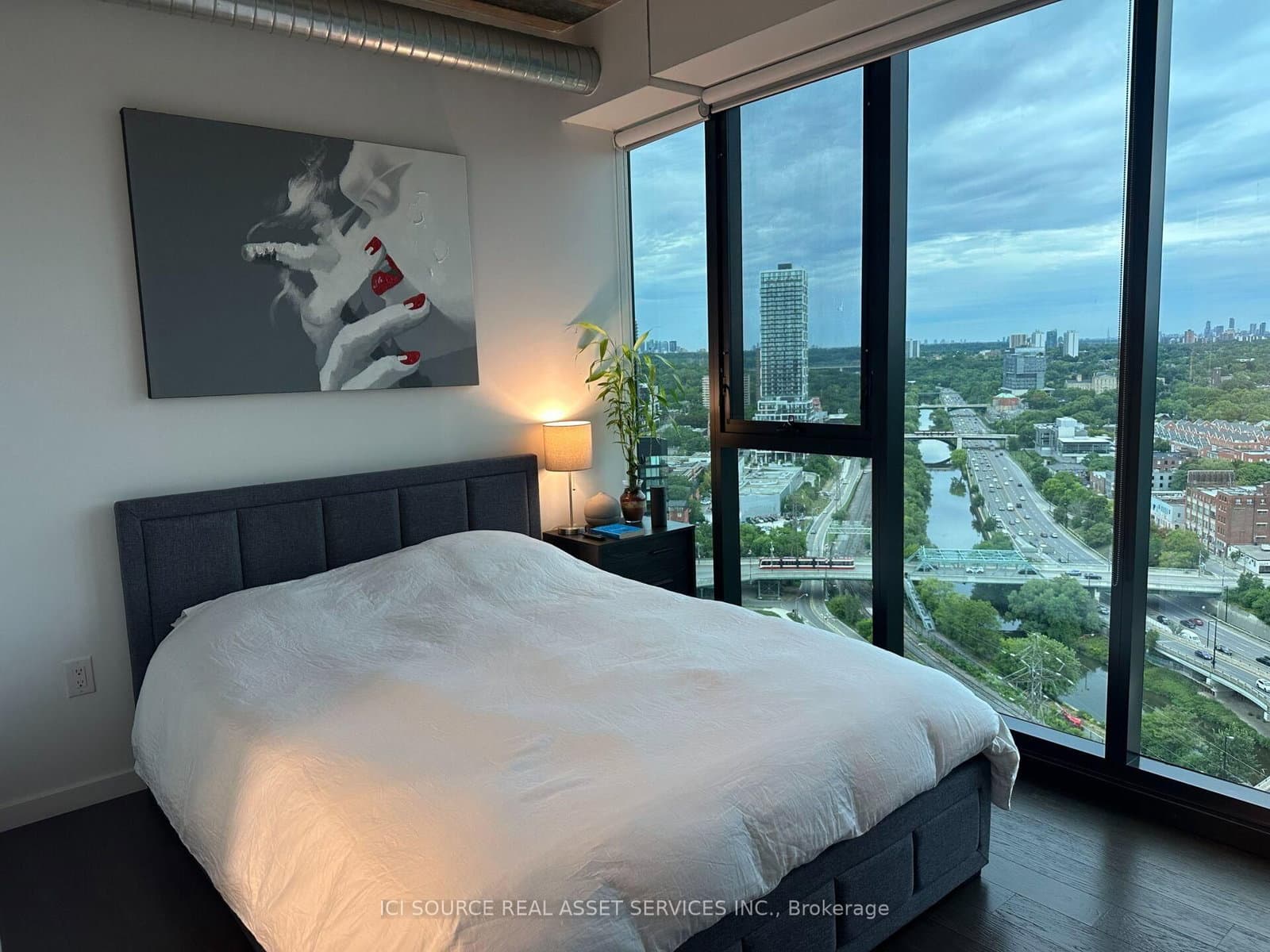 170 Bayview Avenue, Unit 2407 thumbnail 7