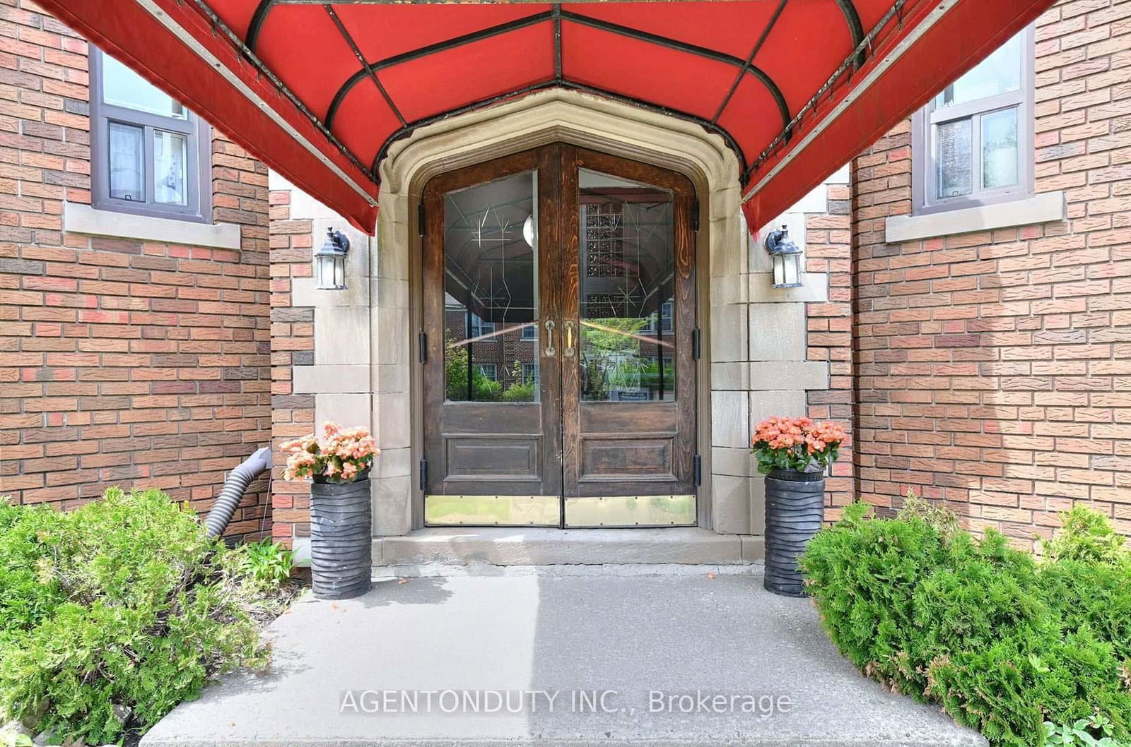 1646 Bathurst Street, Unit 17 thumbnail 3