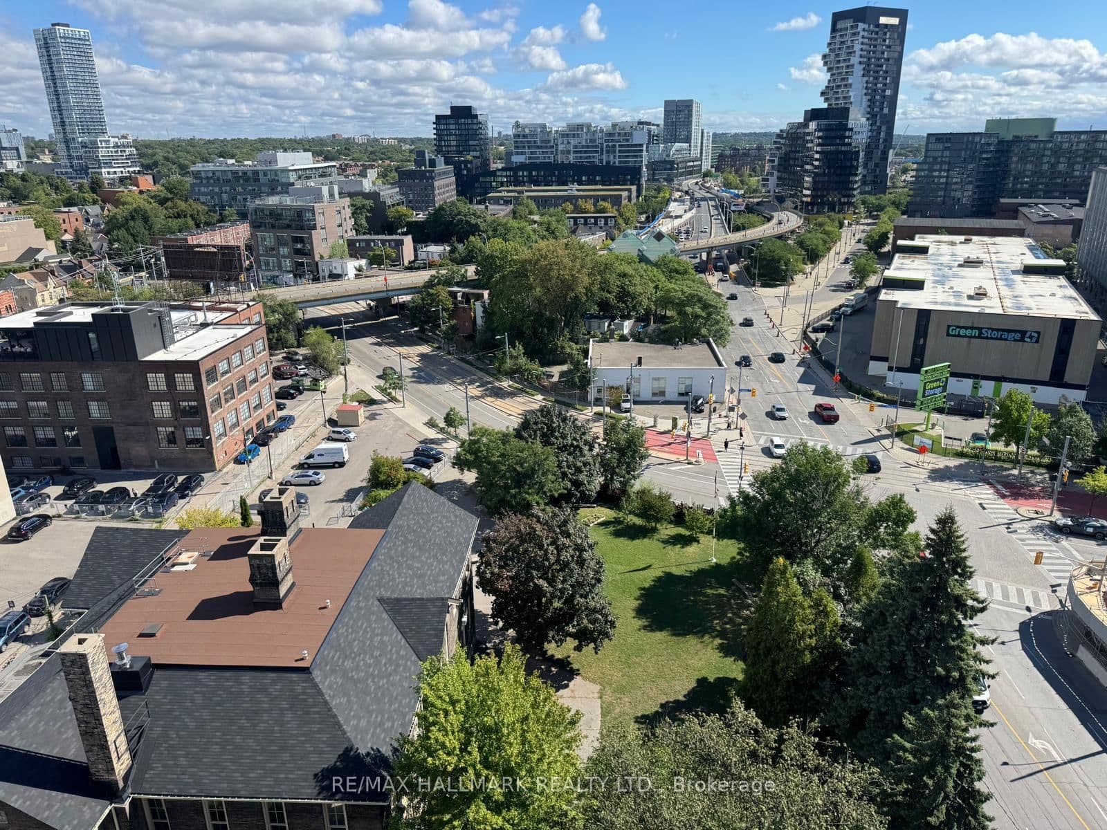 28 Eastern Avenue, Unit PH04 thumbnail 14