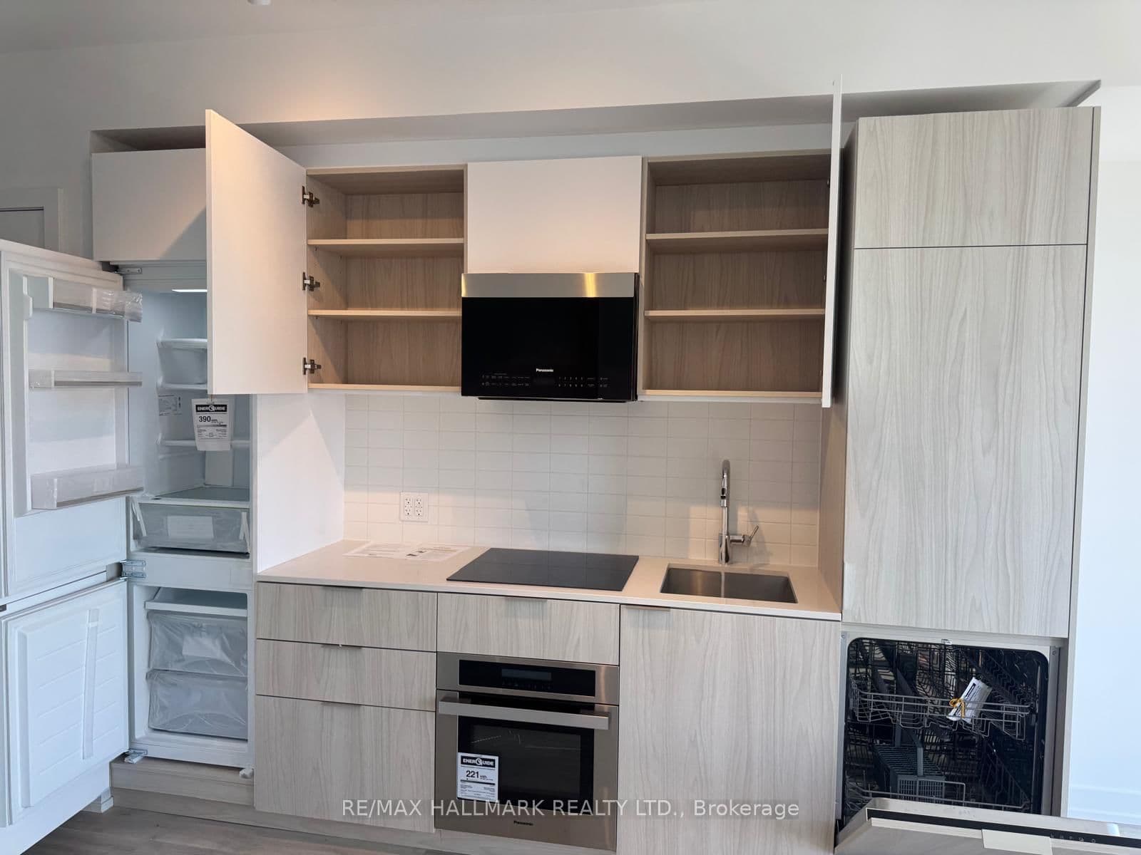 28 Eastern Avenue, Unit PH04 thumbnail 6