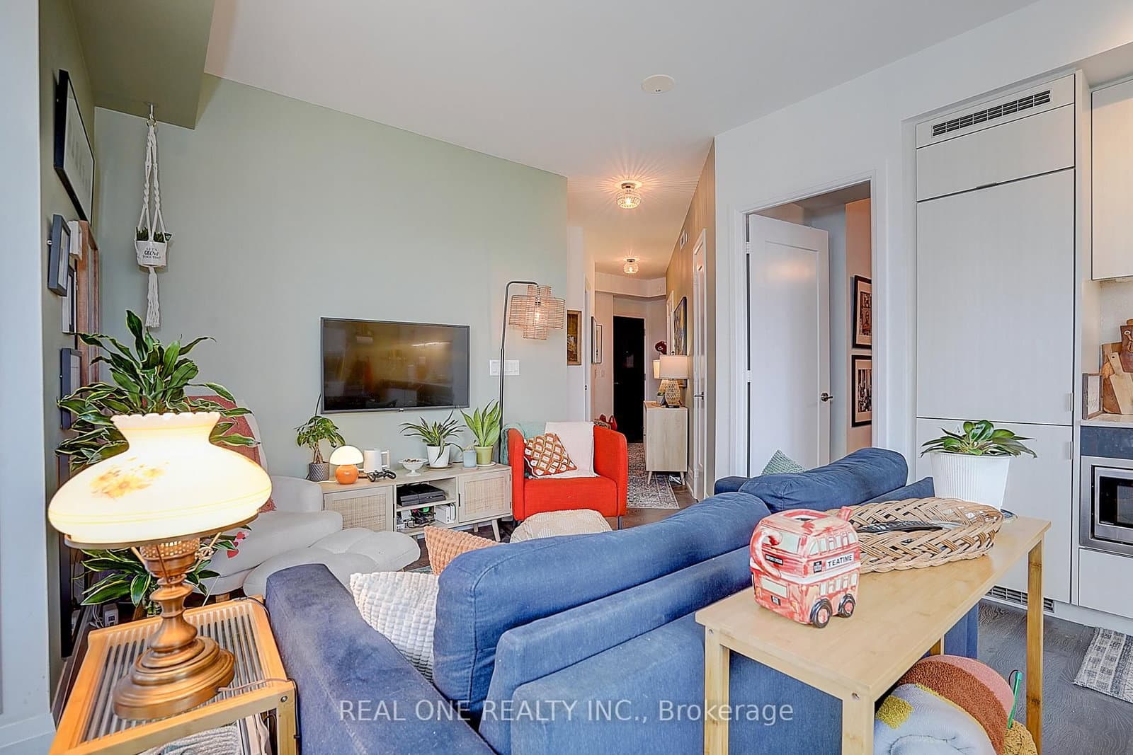 101 Erskine Avenue, Unit 0915 thumbnail 11